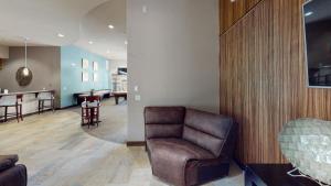 Vista-Ridge-Apartments-in-San-Antonio-Clubhouse-Living-Room3
