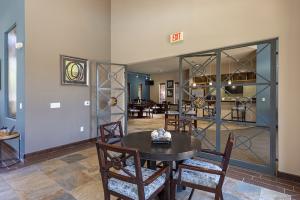 Apartments-in-San-Antonio-Texas-Clubhouse-View-to-Kitchen-Areas