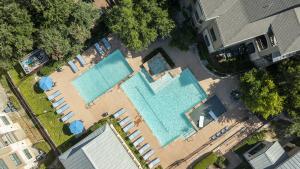 Apartments-in-San-Antonio-Texas-Aerial-View-of-Pool-Patio-3